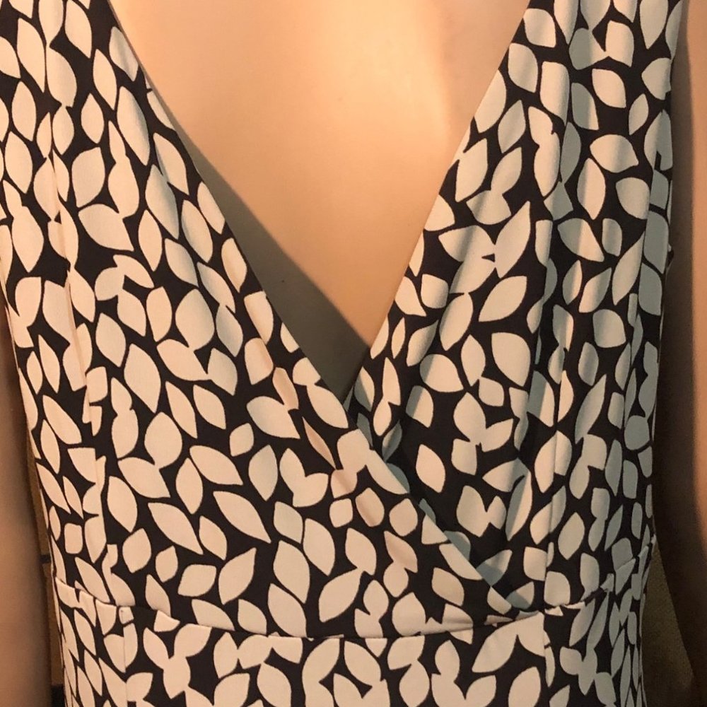 Kim Rogers Tan and Brown V-neck Dress Size 18 - Picture 3 of 4
